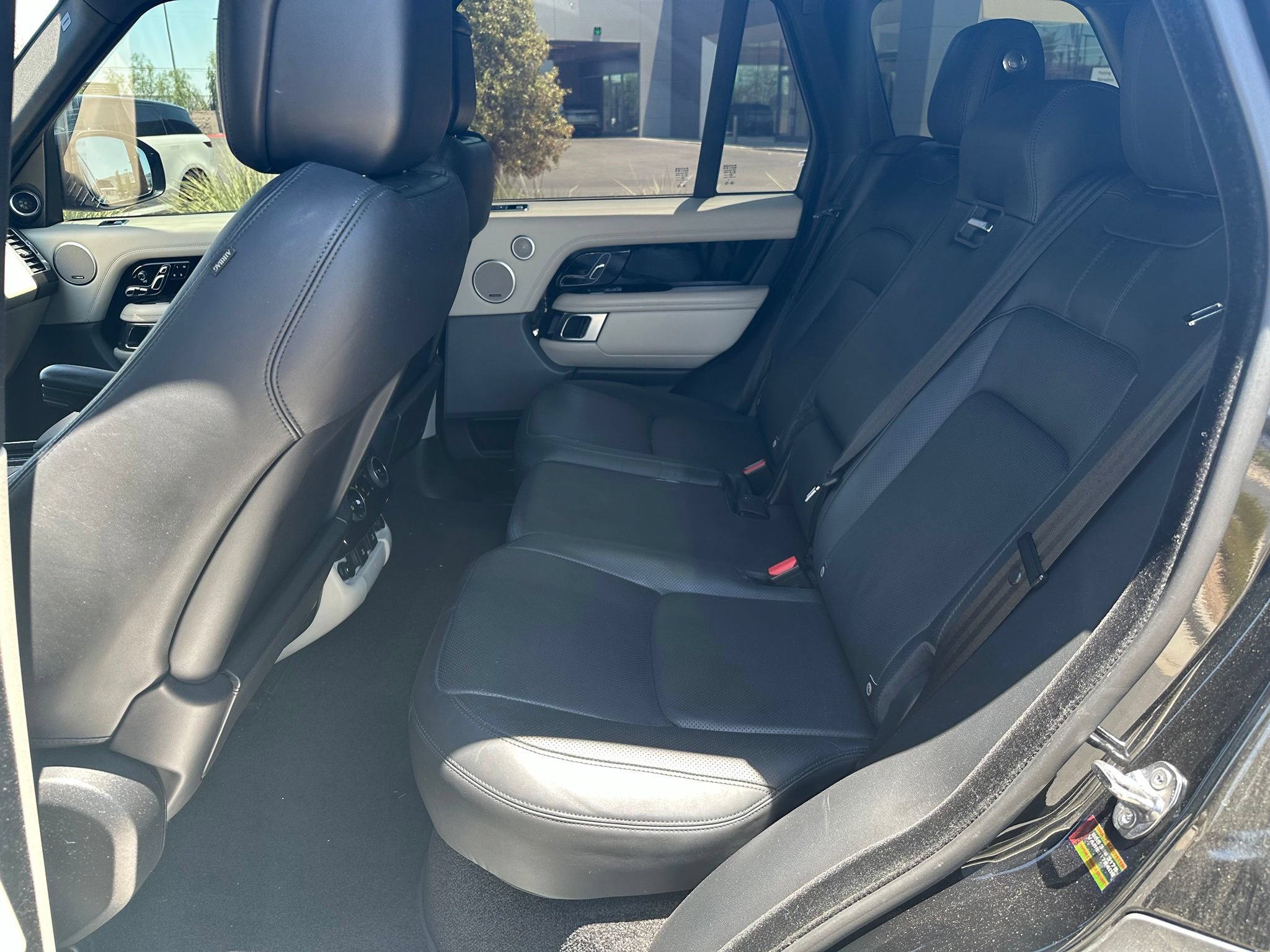 Used 2018 Land Rover Range Rover HSE AWD/4WD image 6