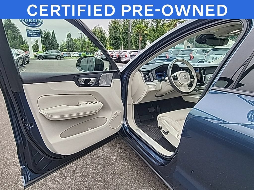 Certified 2024 Volvo XC60 T8 Ultimate w/ Protection Package Premier AWD/4WD image 9