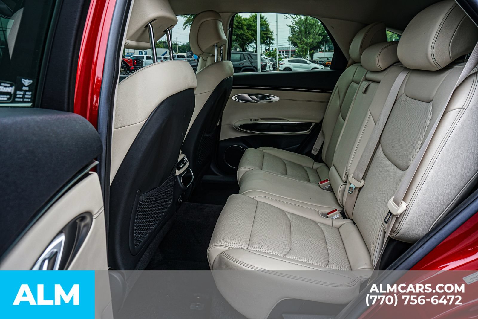 Used 2022 Genesis GV70 2.5T AWD/4WD image 22