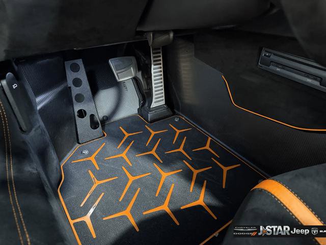 Used 2021 Lamborghini Aventador SVJ AWD/4WD image 27