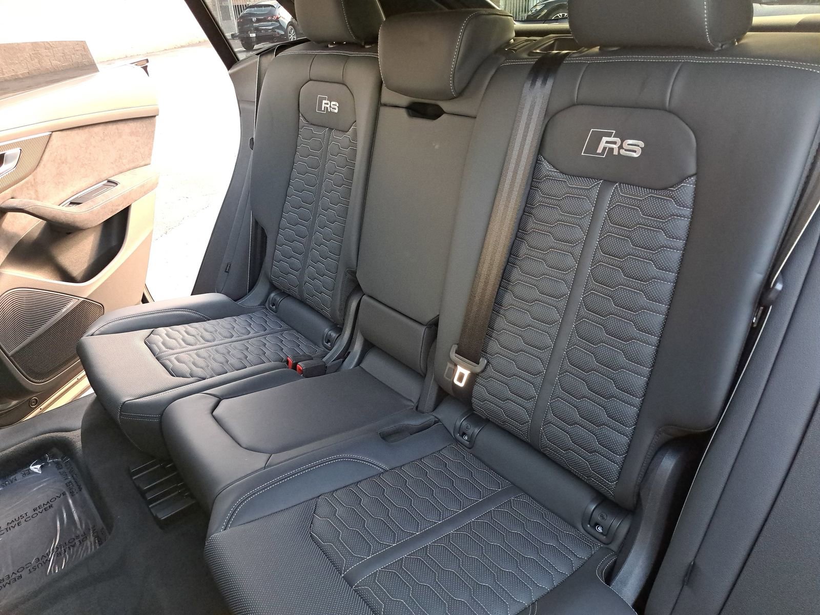 New 2025 Audi RS Q8 performance image 14