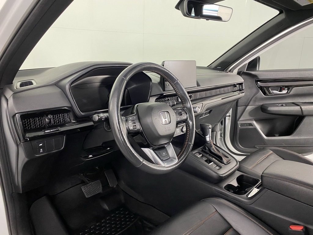 Used 2024 Honda CR-V Sport Touring image 2