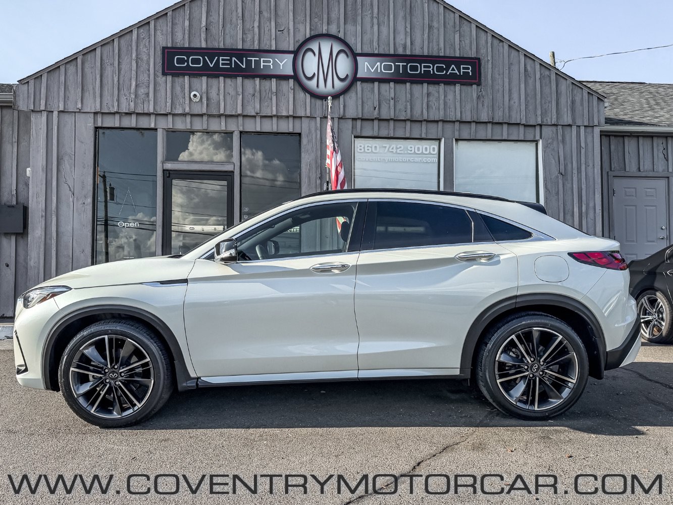 Used 2022 INFINITI QX55 Essential AWD/4WD image 1