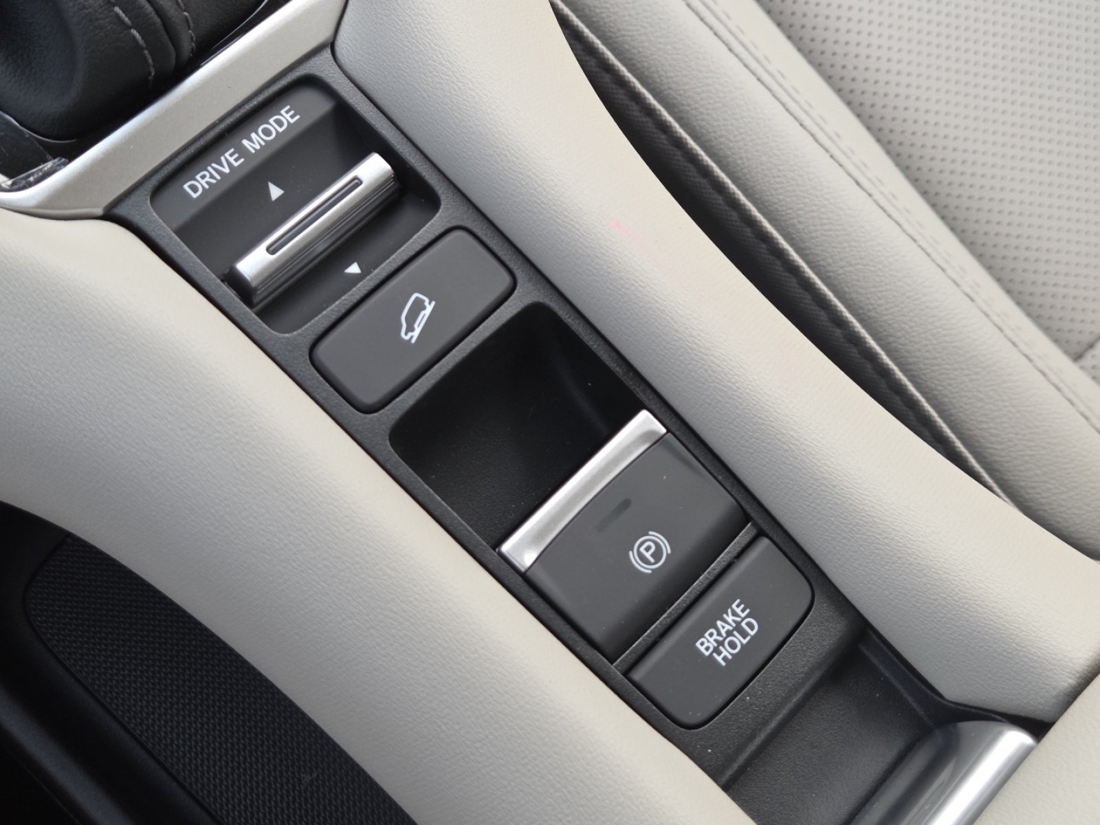 New 2027 Honda HR-V EX-L image 32