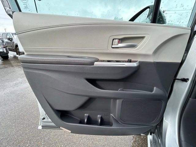 Used 2021 Toyota Sienna XLE image 31