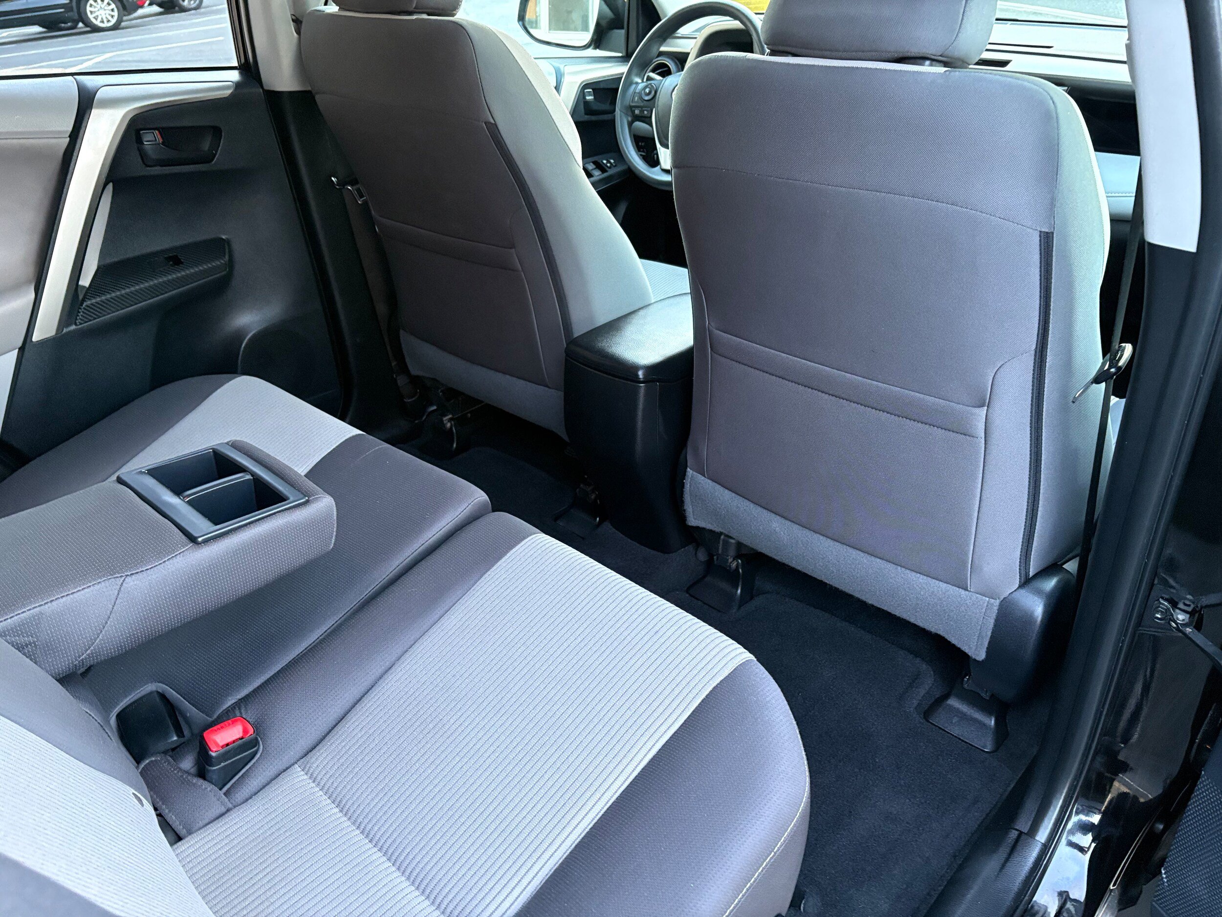 Used 2013 Toyota RAV4 XLE AWD/4WD image 22