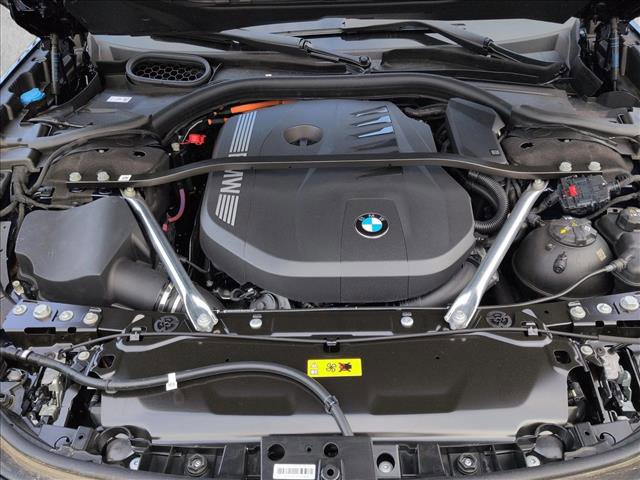 New 2026 BMW 750e xDrive image 17