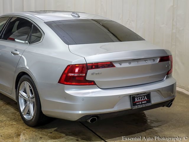 Used 2018 Volvo S90 T5 Momentum w/ Convenience Package image 5