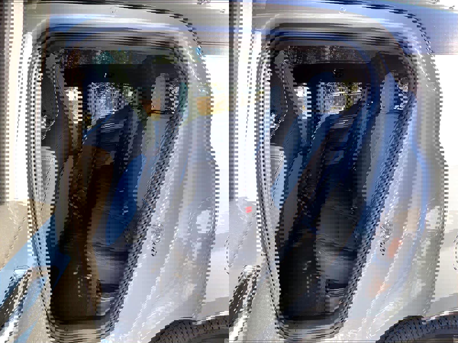 New 2026 Volvo EX30 Ultra w/ Protection Package Premier image 12