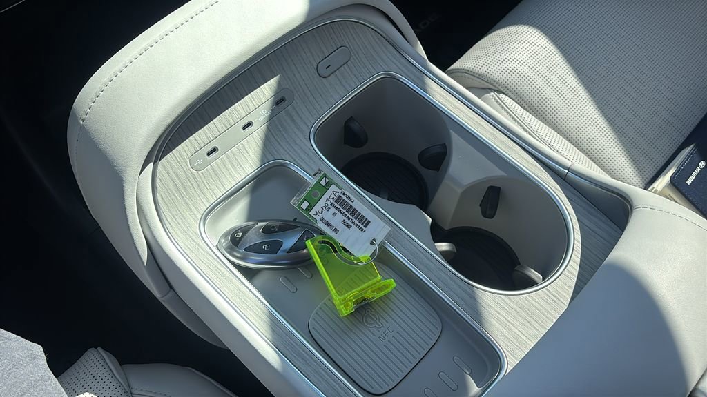 Used 2026 Hyundai Palisade Calligraphy image 21