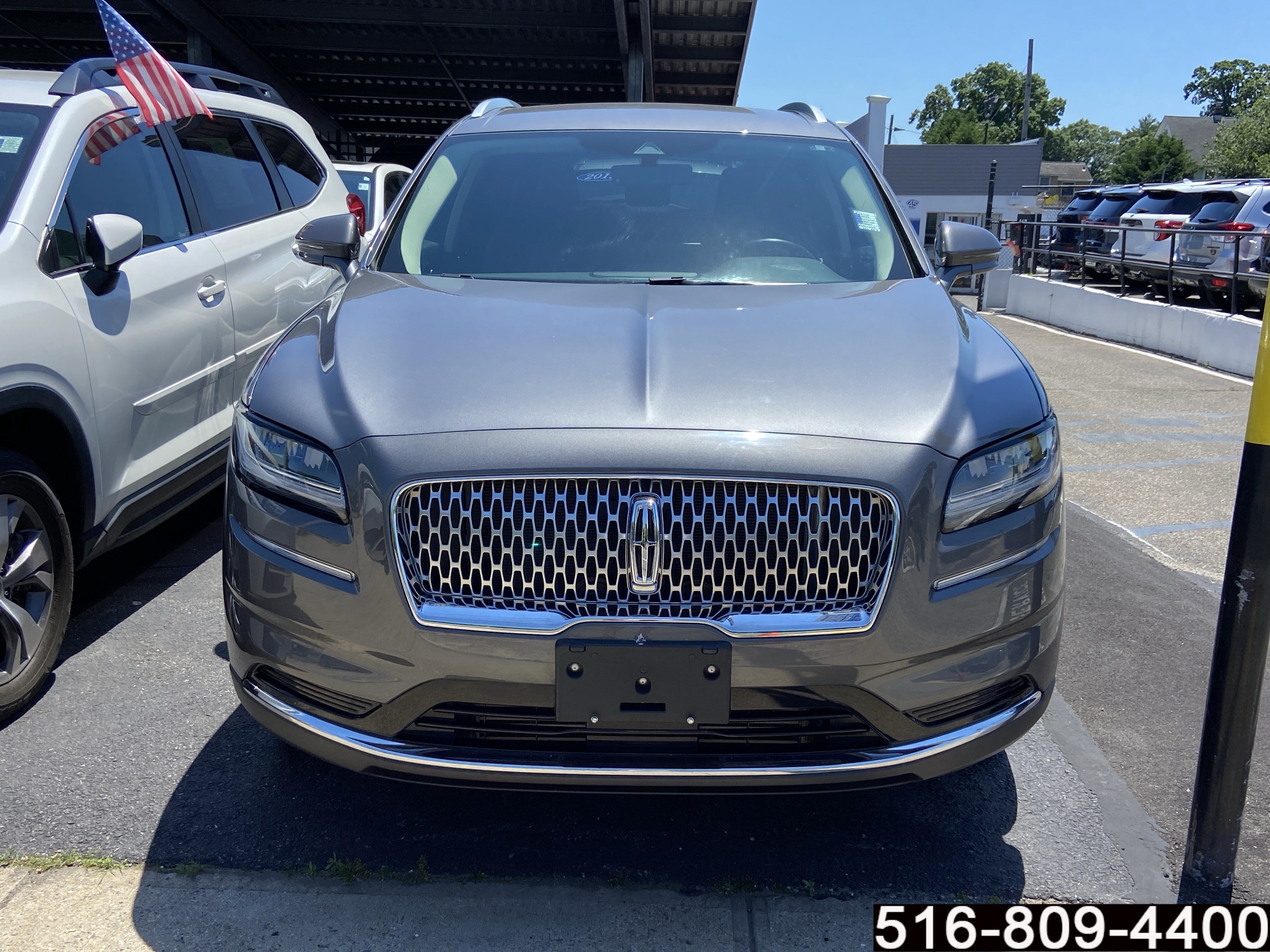 Used 2022 Lincoln Nautilus AWD w/ Premium Package image 2