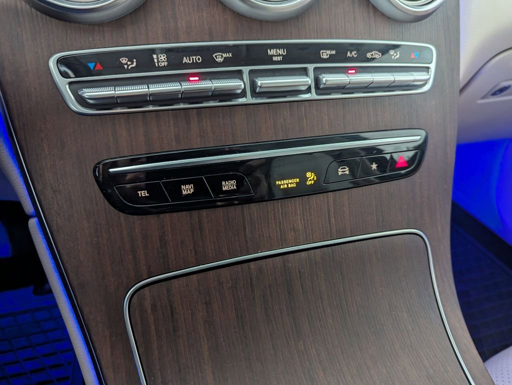 Used 2020 Mercedes-Benz GLC 300 image 46