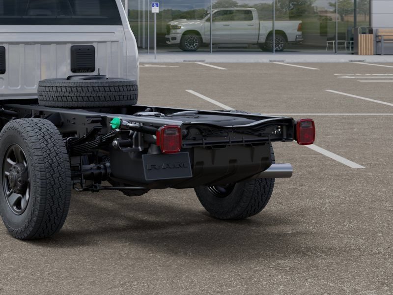 New 2025 RAM 3500 Tradesman AWD/4WD image 14