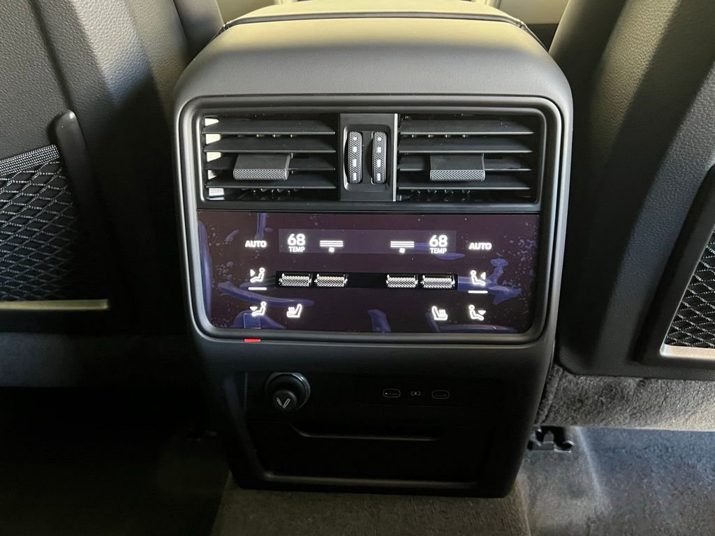 New 2026 Porsche Cayenne Coupe image 17