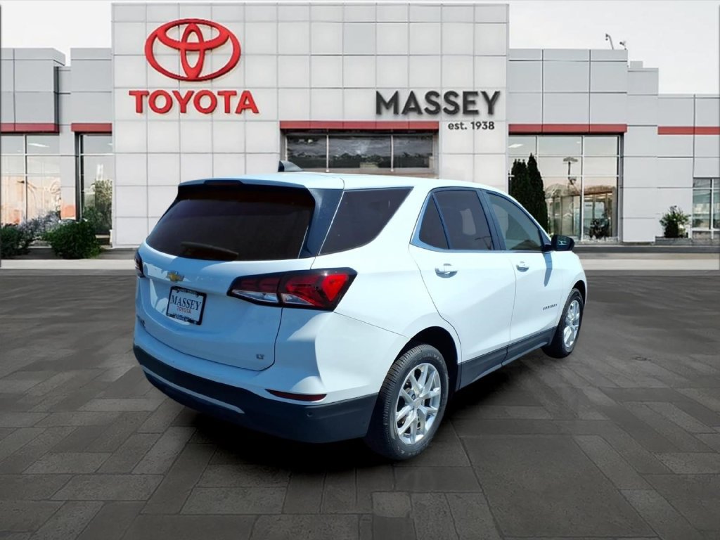 Used 2024 Chevrolet Equinox LT FWD image 4