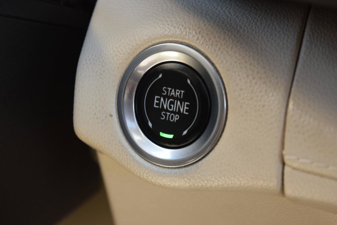 Used 2021 Buick Envision Avenir AWD/4WD image 28