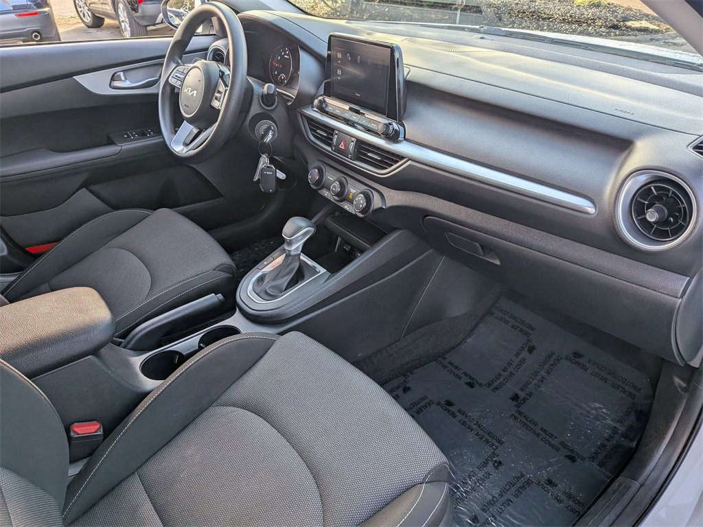 Used 2024 Kia Forte LXS image 33