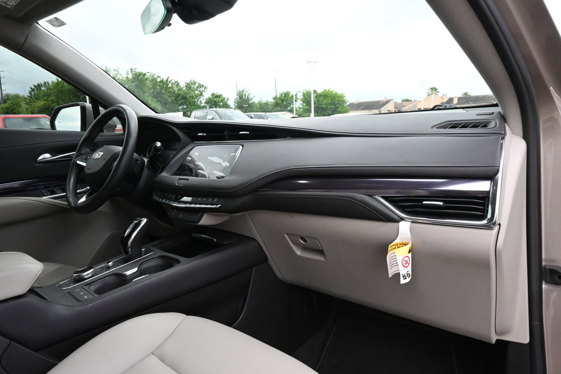 Certified 2023 Cadillac XT4 Luxury FWD image 25