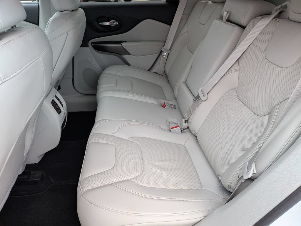 Used 2022 Jeep Cherokee Latitude Lux AWD/4WD image 22