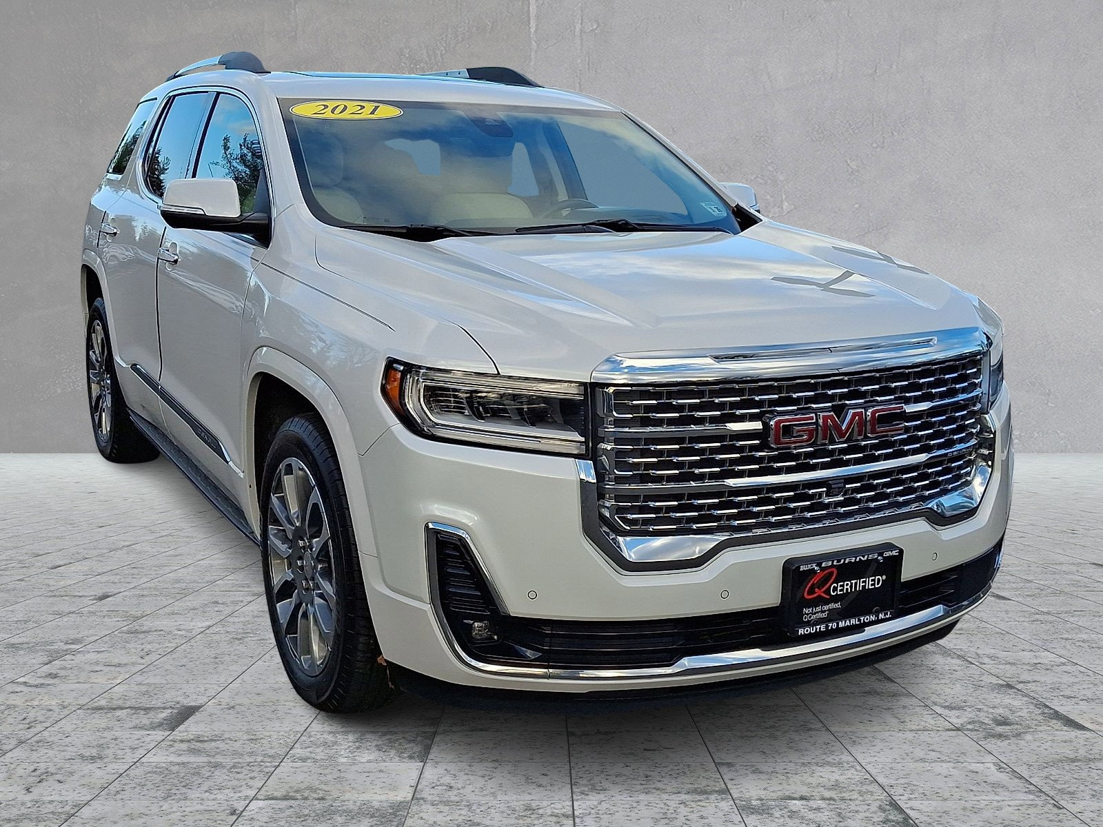 Used 2021 GMC Acadia Denali w/ Denali Ultimate Package image 2