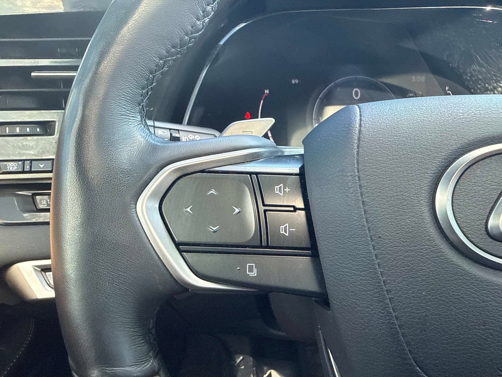 Used 2023 Lexus RX 350 Premium Plus w/ Accessory Package image 27