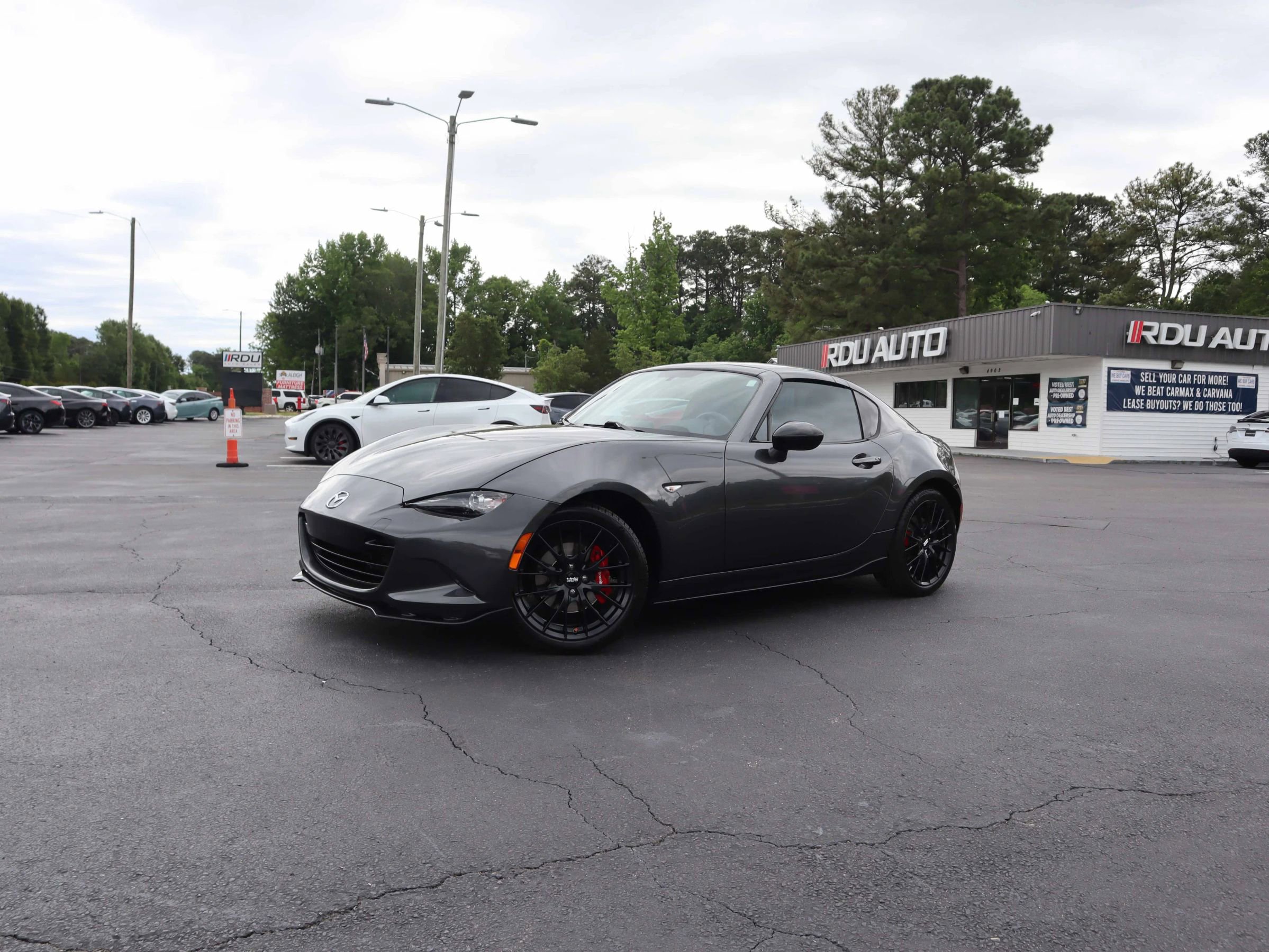 Used 2017 MAZDA MX-5 Miata RF Club w/ Brembo/BBS Package RWD image 4