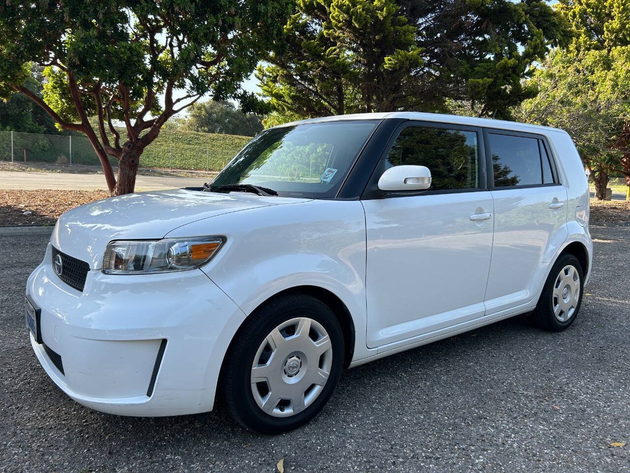 Used 2008 Scion xB FWD image 4