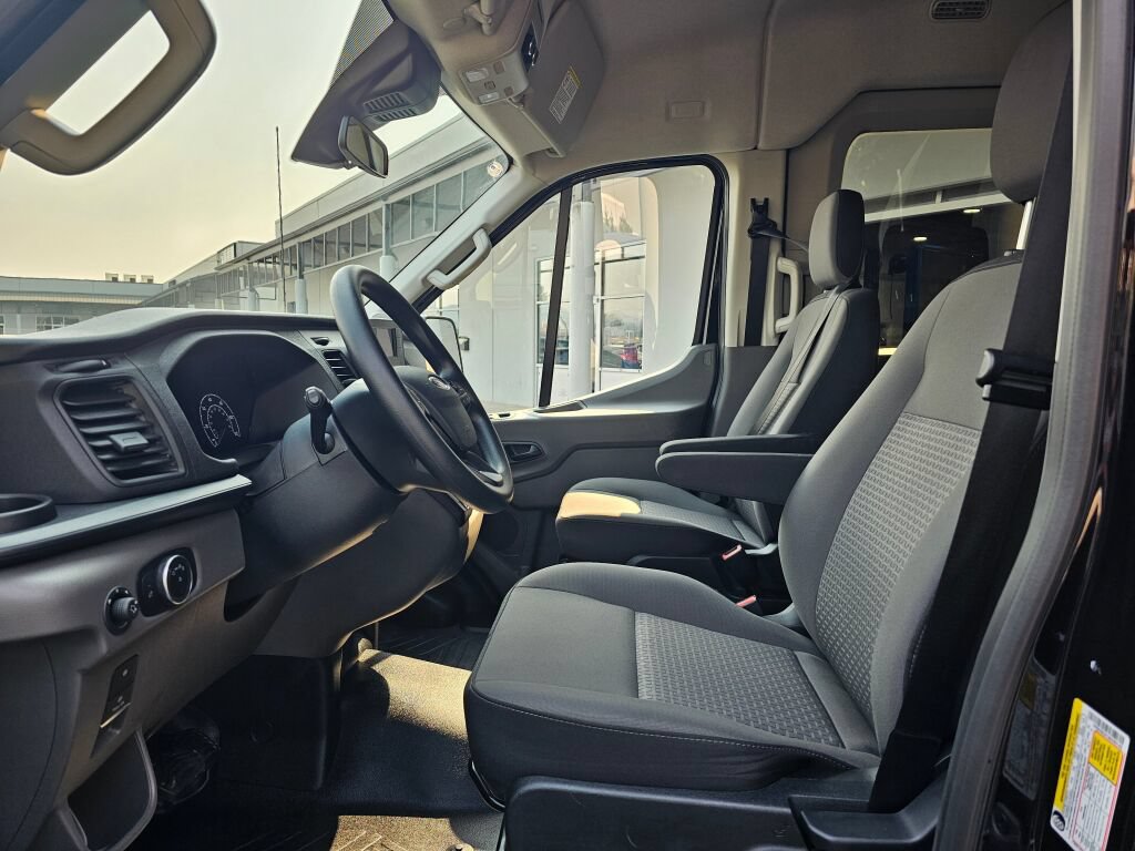 Used 2025 Ford Transit 350 XL AWD/4WD image 17