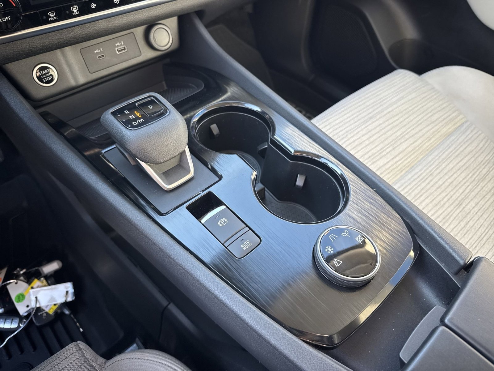 Used 2021 Nissan Rogue SV image 27