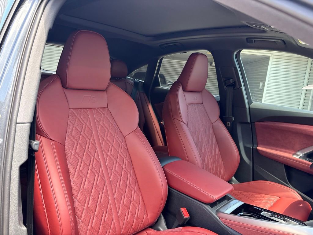 New 2026 Audi SQ5 Prestige AWD/4WD image 16