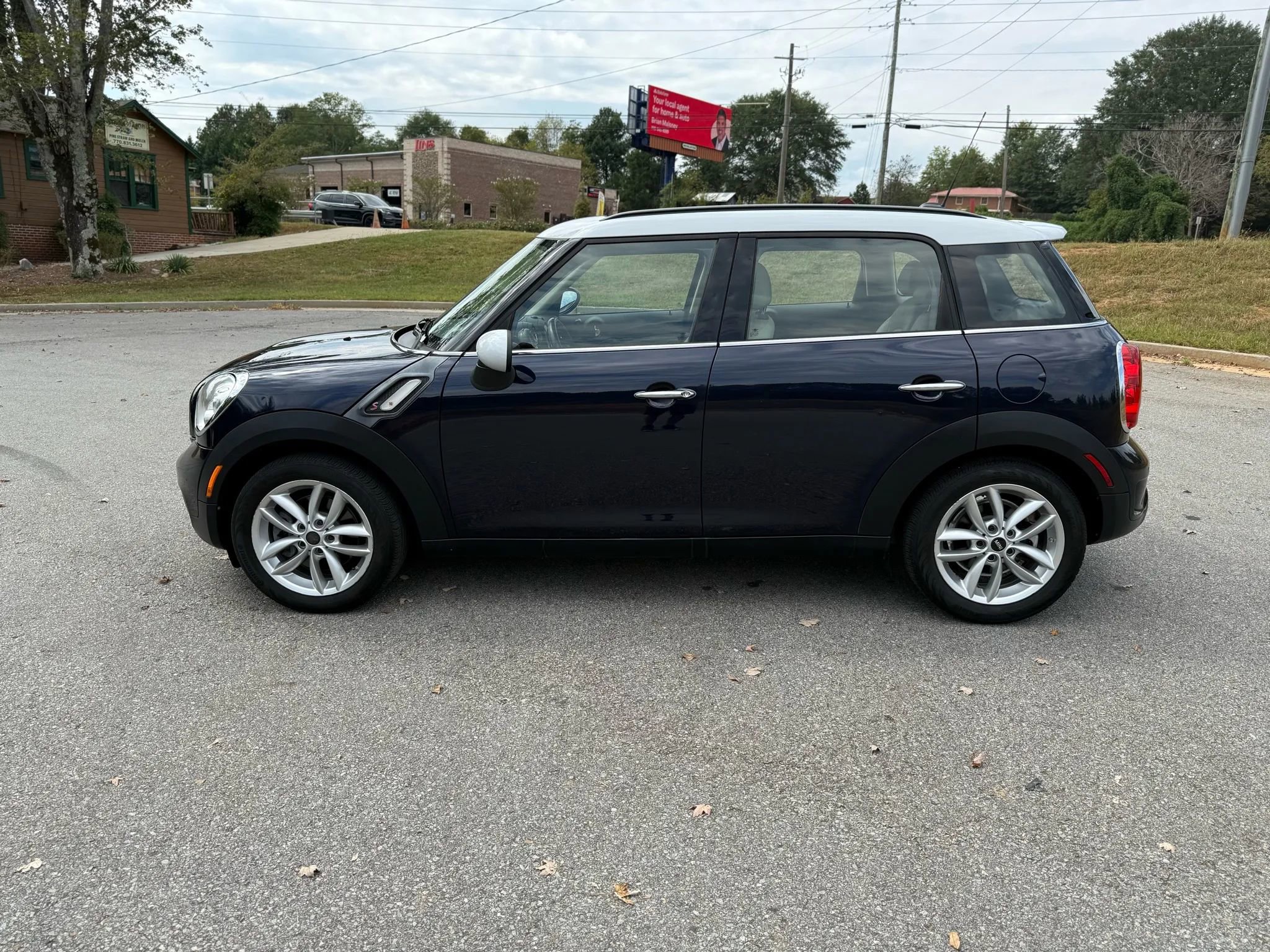 Used 2013 MINI Cooper Countryman S FWD image 3