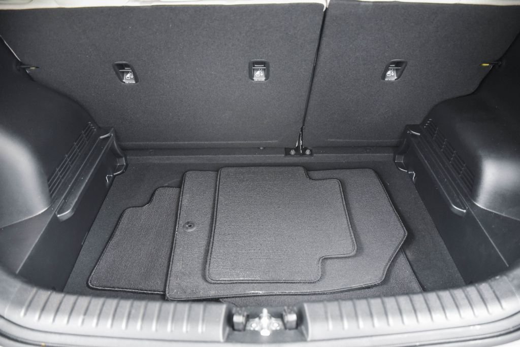 Used 2024 Kia Soul LX image 12