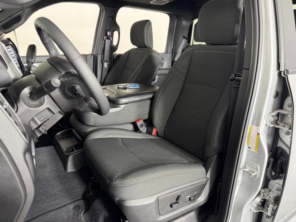Certified 2026 RAM 2500 Big Horn AWD/4WD image 31