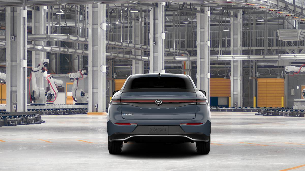 New 2026 Toyota Crown AWD/4WD image 8