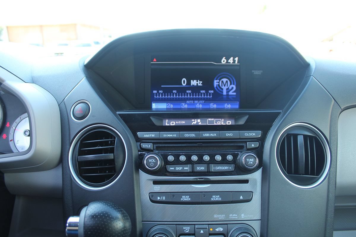 Used 2015 Honda Pilot SE image 28