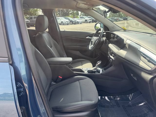 Used 2024 Buick Encore GX Preferred w/ Comfort Package FWD image 17