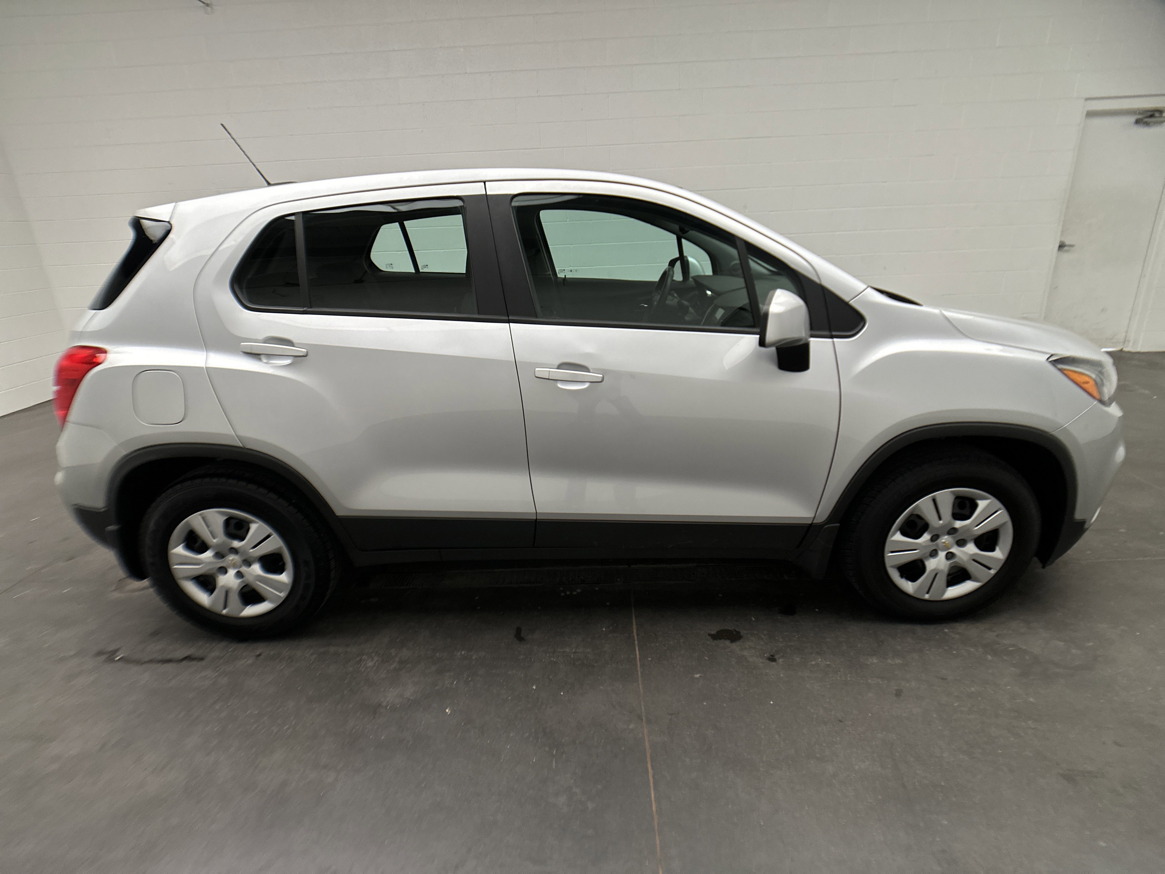 Used 2018 Chevrolet Trax LS w/ LPO, Protection Package image 9