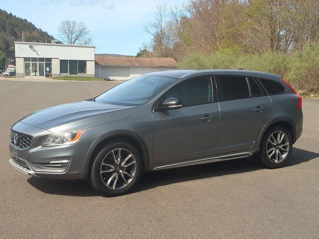 Used 2016 Volvo V60 T5 Cross Country w/ Convenience Package AWD/4WD image 2
