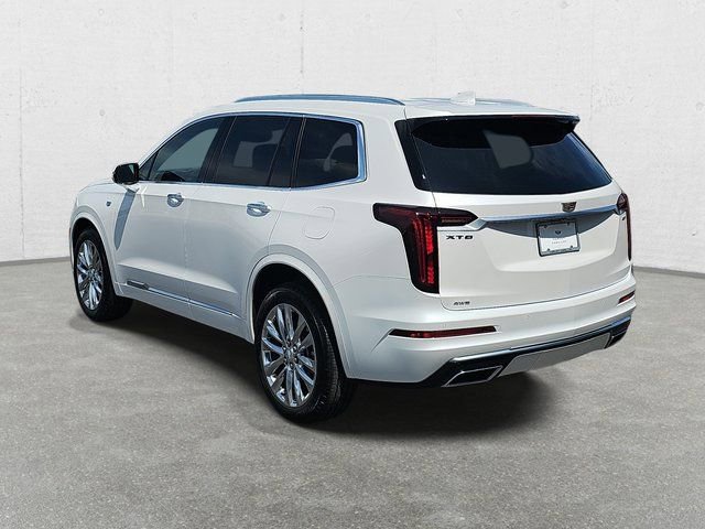 Used 2025 Cadillac XT6 Premium Luxury w/ LPO, Floor Liner Package image 7