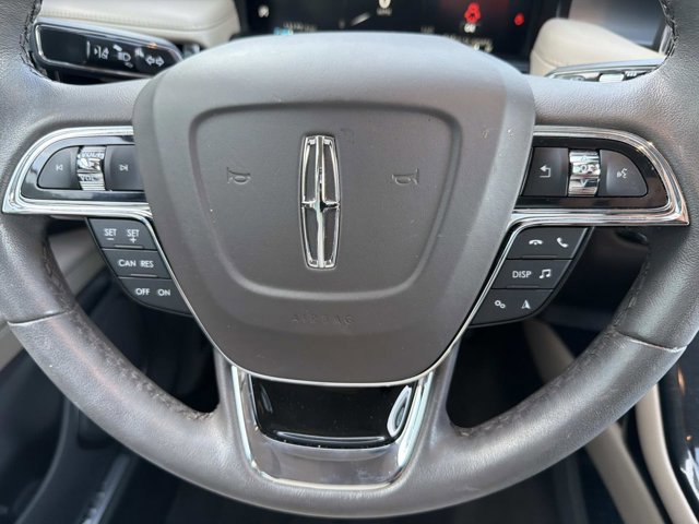 Used 2023 Lincoln Nautilus AWD w/ Premium Package image 28