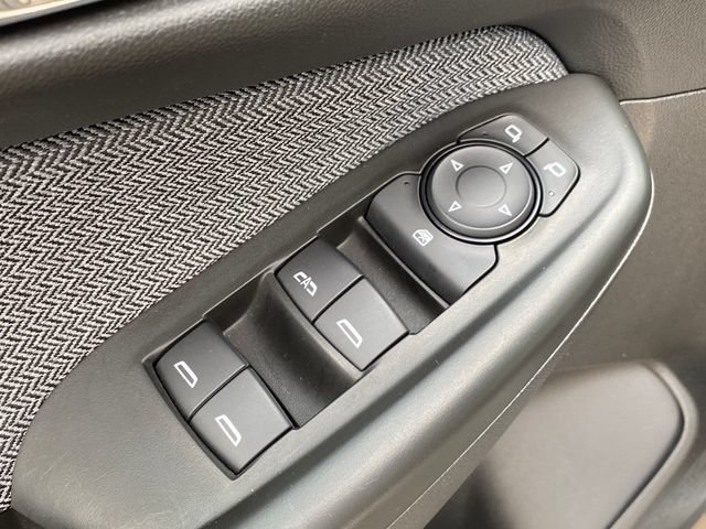 Used 2025 Chevrolet TrailBlazer LT AWD/4WD image 17