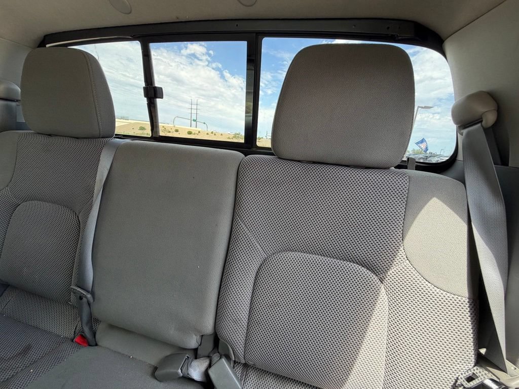 Used 2018 Nissan Frontier SV RWD image 8
