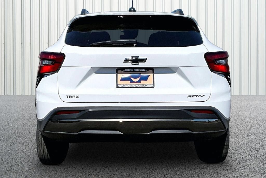 New 2026 Chevrolet Trax ACTIV w/ Sunroof Package FWD image 8