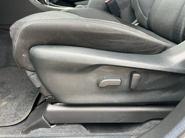 Used 2024 Subaru Ascent Premium w/ Convenience Package image 12