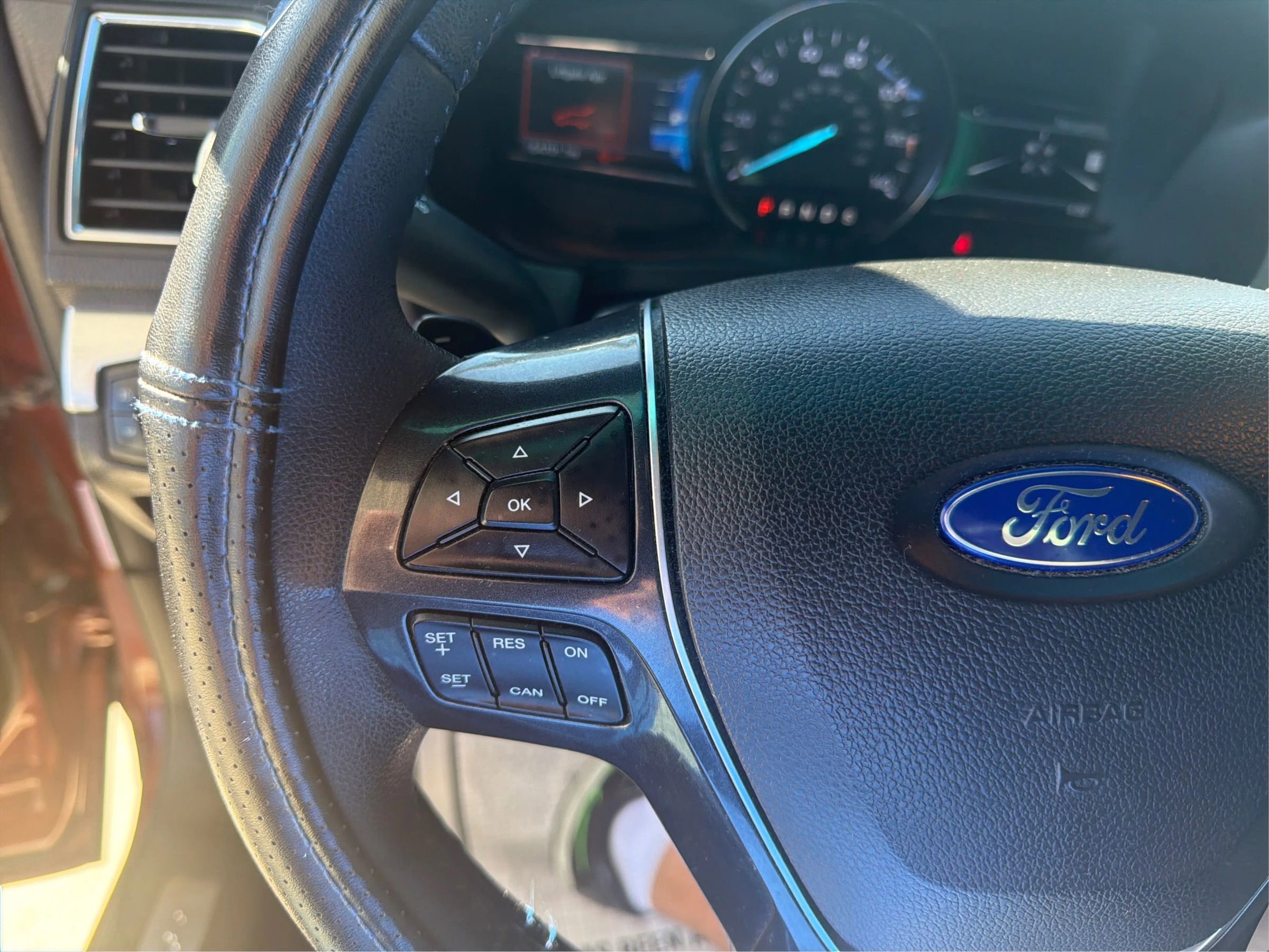 Used 2016 Ford Explorer Limited FWD image 16