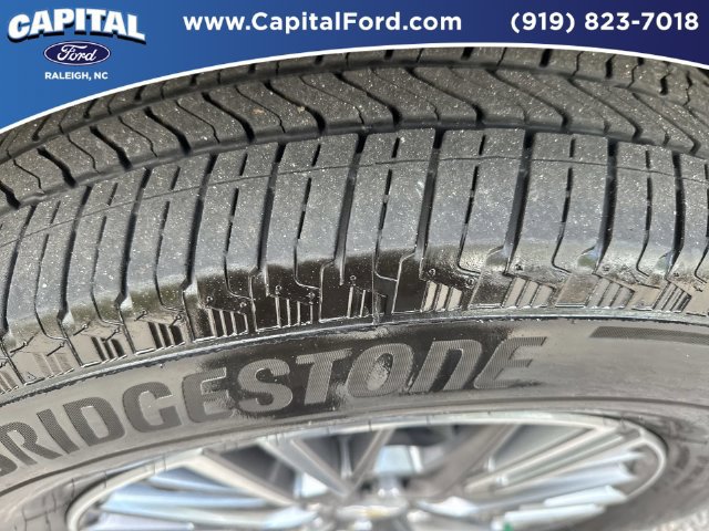 Used 2026 Chevrolet Traverse LT FWD image 14