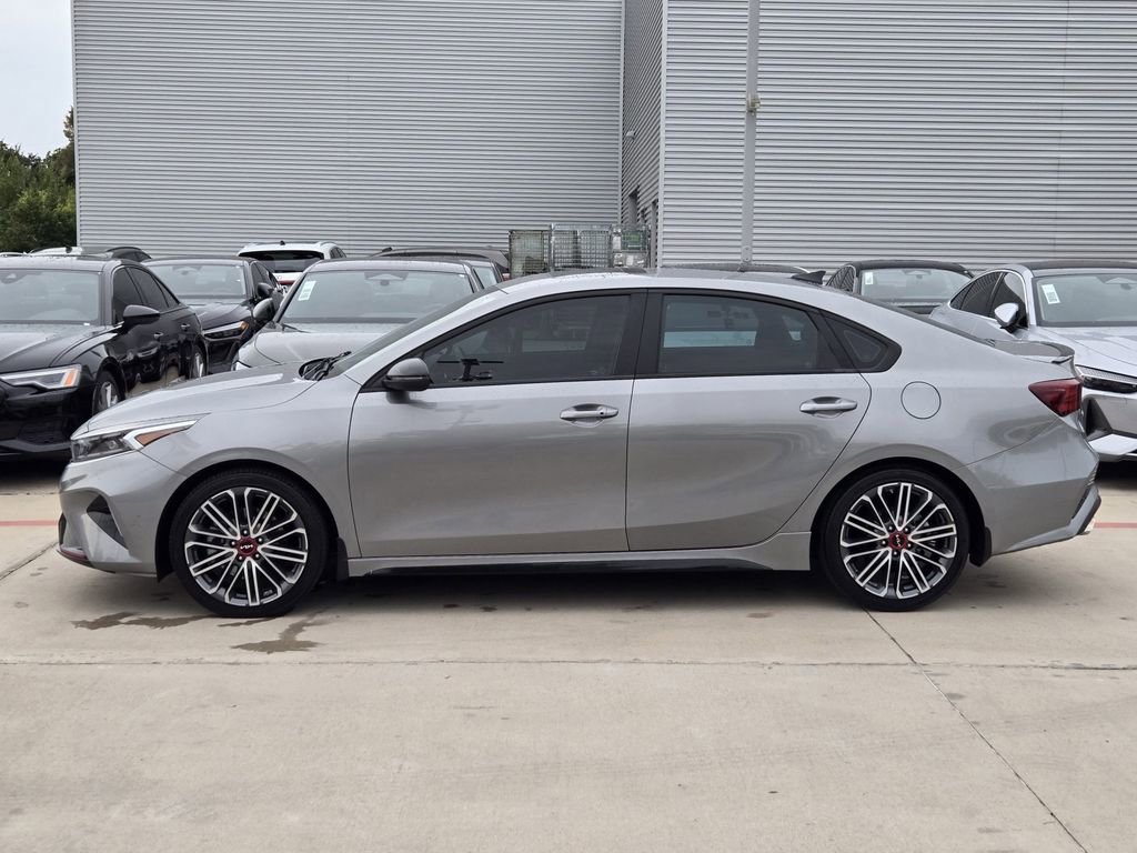 Used 2022 Kia Forte GT image 5