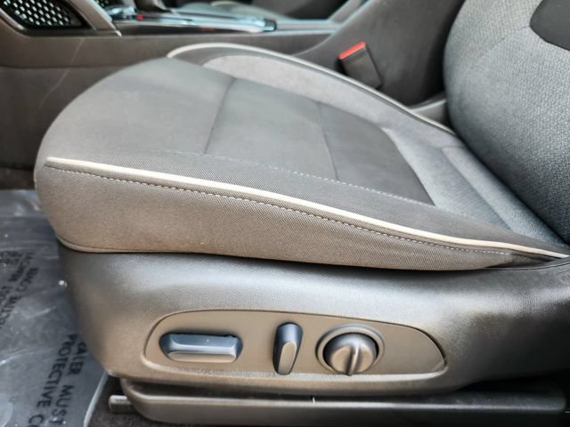 Used 2023 Chevrolet TrailBlazer LT FWD image 25