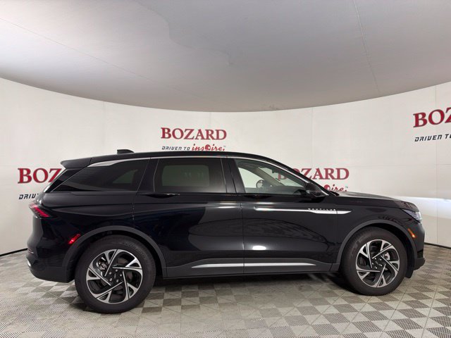 Certified 2025 Lincoln Nautilus Premier AWD/4WD image 17
