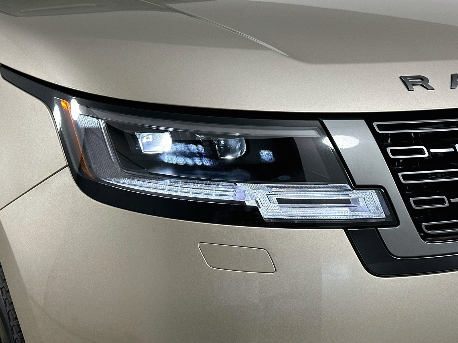 New 2027 Land Rover Range Rover SE AWD/4WD image 10